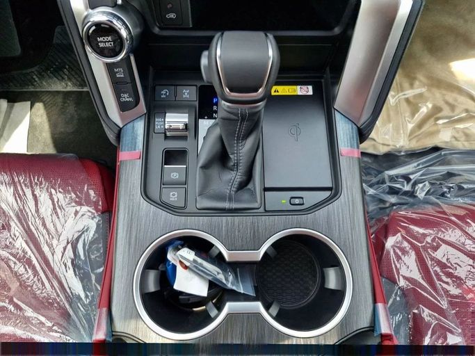 Новый Toyota Land Cruiser 300 Series, 3.4 л, 2025 в Дубае от Allied Motors Черный цвет. GCC | AUTO.AE