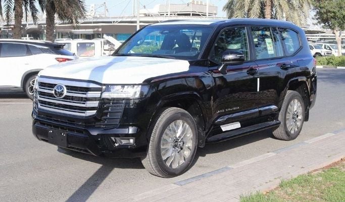 Новый Toyota Land Cruiser 300 Series, 4.0 л, 2025 в Дубае от Segrex Auto Черный цвет. GCC | AUTO.AE
