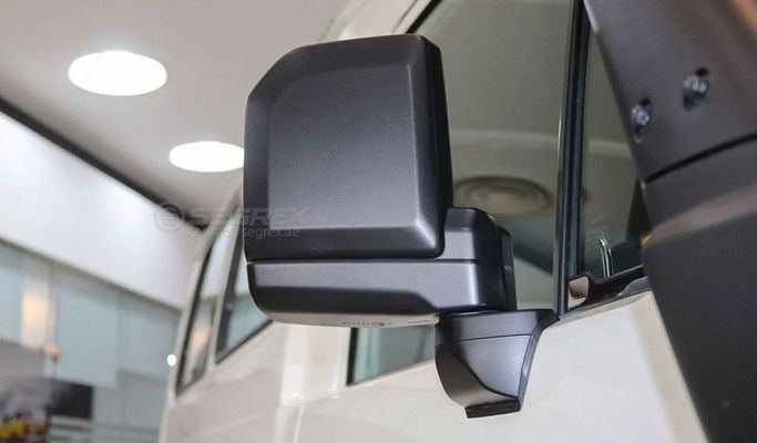 Новый Toyota Land Cruiser 70 Series Рестайлинг 2, 4.0 л, 2025 в Дубае от Segrex Auto Белый цвет. GCC | AUTO.AE