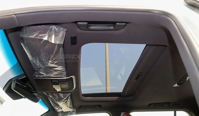 Новый Toyota Land Cruiser 300 Series, 3.4 л, 2025 в Дубае от Segrex Auto Белый цвет. GCC | AUTO.AE