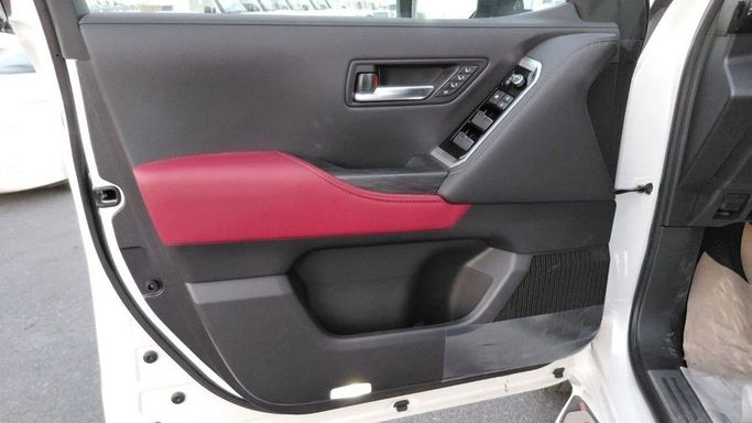 New Toyota Land Cruiser 300 Series, 3.4 l, 2025 in Dubai by World Center Motors FZE, White color. GCC Specs | AUTO.AE