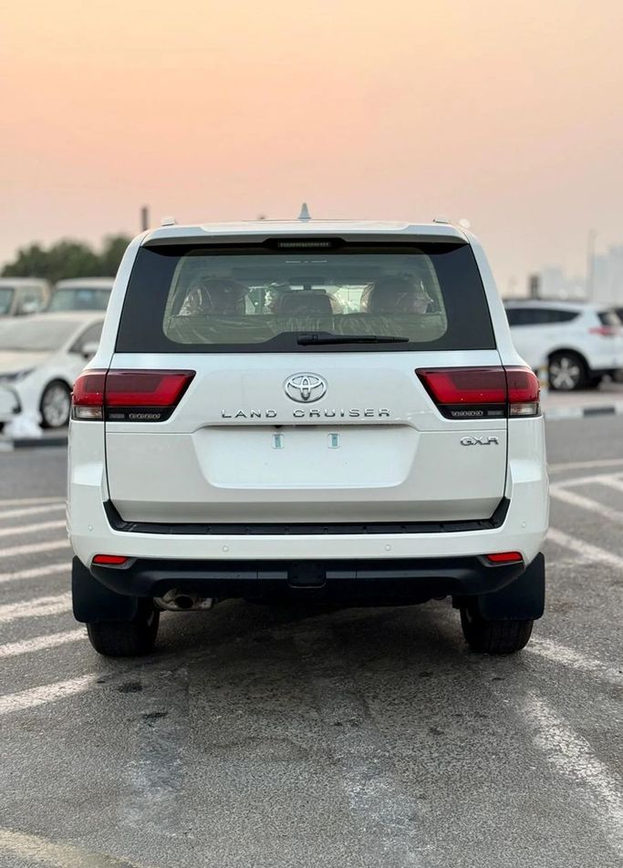 New Toyota Land Cruiser 300 Series, 4.0 l, 2025 in Dubai by World Center Motors FZE, White color. GCC Specs | AUTO.AE