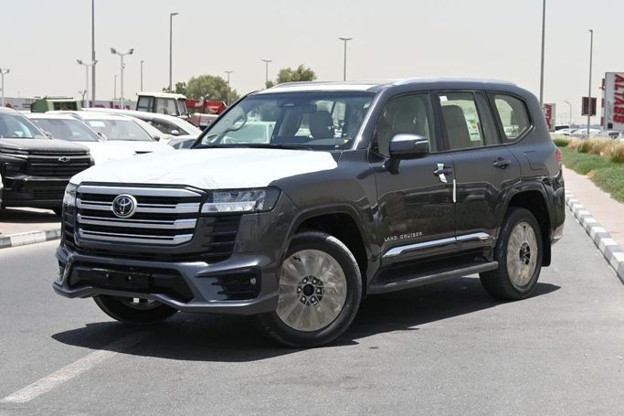 New Toyota Land Cruiser 300 Series, 3.4 l, 2025 in Dubai by World Center Motors FZE, Grey color. GCC Specs | AUTO.AE