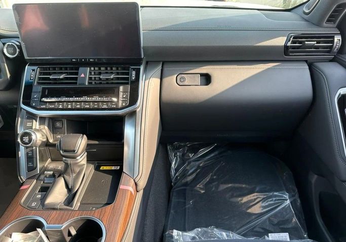 New Toyota Land Cruiser 300 Series, 3.4 l, 2025 in Dubai by World Center Motors FZE, White color. GCC Specs | AUTO.AE