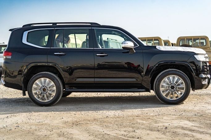 New Toyota Land Cruiser 300 Series, 3.4 l, 2025 in Dubai by World Center Motors FZE, Black color. European Specs | AUTO.AE