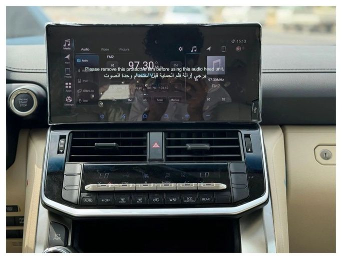 Новый Toyota Land Cruiser 300 Series, 4.0 л, 2024 в Дубае от World Center Motors FZE Серебристый цвет. GCC | AUTO.AE