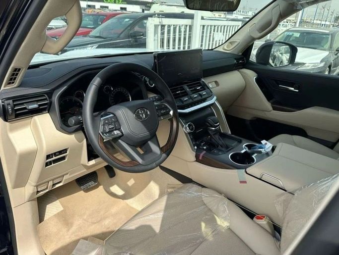Новый Toyota Land Cruiser 300 Series, 3.4 л, 2024 в Дубае от World Center Motors FZE Синий цвет. GCC | AUTO.AE