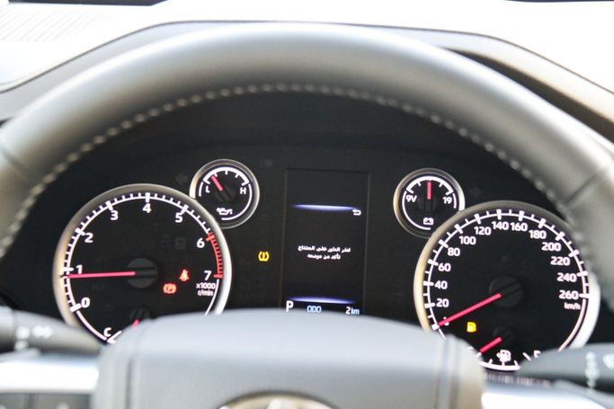 Новый Toyota Land Cruiser 300 Series, 4.0 л, 2024 в Дубае от Atlantic Motors FZCO Черный цвет.  | AUTO.AE