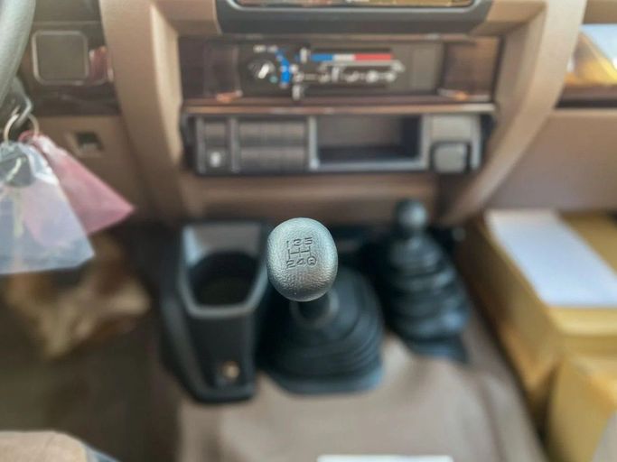 Новый Toyota Land Cruiser 70 Series Рестайлинг 2, 4.2 л, 2025 в Дубае от Al Rawnaq Motors  Белый цвет. GCC | AUTO.AE