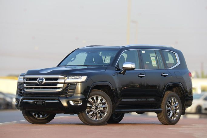Новый Toyota Land Cruiser 300 Series, 3.4 л, 2024 в Дубае от Atlantic Motors FZCO Черный цвет.  | AUTO.AE