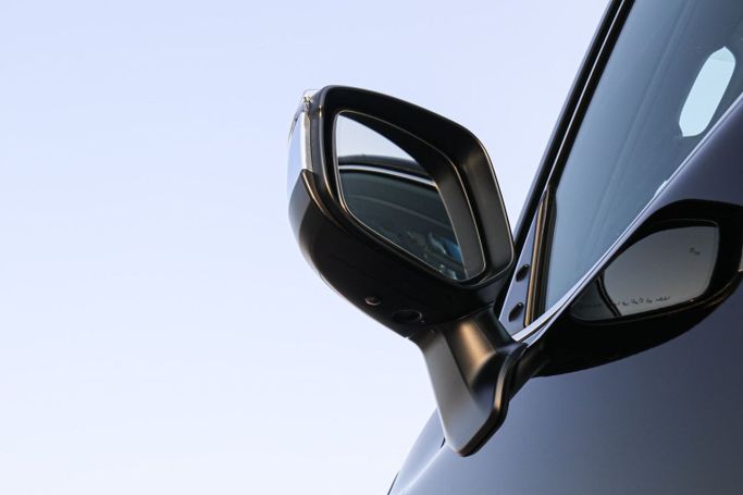 Новый Toyota Land Cruiser 300 Series, 3.4 л, 2024 в Дубае от Atlantic Motors FZCO Черный цвет.  | AUTO.AE