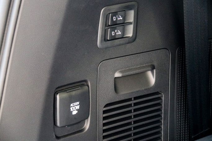 Новый Toyota Land Cruiser 300 Series, 3.4 л, 2024 в Дубае от Atlantic Motors FZCO Черный цвет.  | AUTO.AE