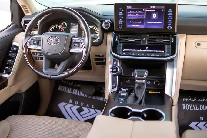 Used Toyota Land Cruiser 300 Series, 3.4 l, 2022 in Dubai by Royal Diamond Motors, Black color. GCC Specs | AUTO.AE
