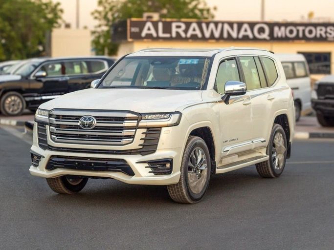 Новый Toyota Land Cruiser 300 Series, 4.0 л, 2025 в Дубае от Al Rawnaq Motors  Белый цвет. GCC | AUTO.AE