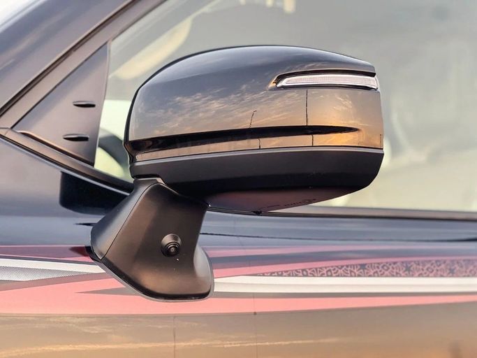 Новый Toyota Land Cruiser 300 Series, 4.0 л, 2025 в Дубае от Al Rawnaq Motors  Черный цвет. GCC | AUTO.AE