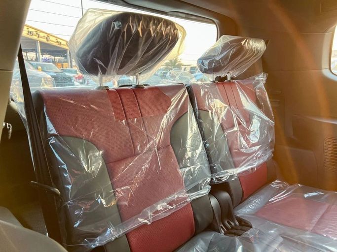 Новый Toyota Land Cruiser 300 Series, 3.4 л, 2025 в Дубае от Al Rawnaq Motors  Черный цвет. GCC | AUTO.AE