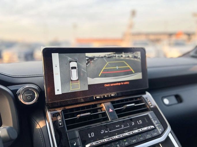 Новый Toyota Land Cruiser 300 Series, 3.4 л, 2025 в Дубае от Al Rawnaq Motors  Черный цвет. GCC | AUTO.AE