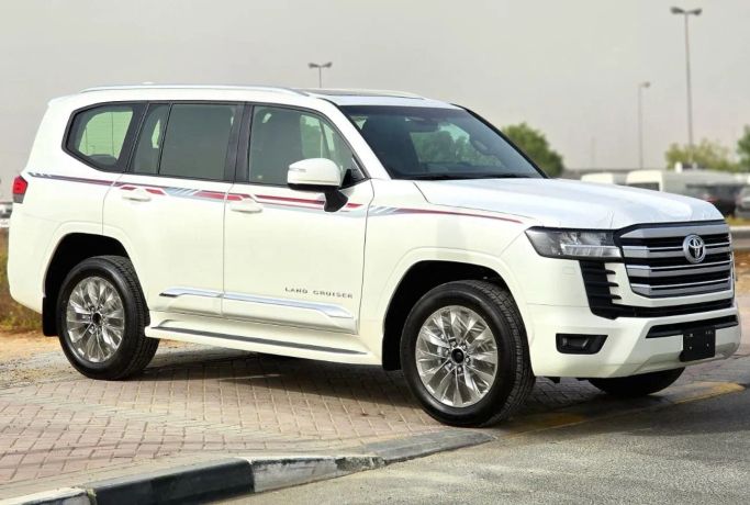 جديدة Toyota Land Cruiser السلسلة 300, 4.0 l, 2025 في في دبي من Gulzar Motors FZE، اللون أبيض. مواصفات الخليج | AUTO.AE | إعلان #229773