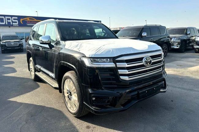 جديدة Toyota Land Cruiser السلسلة 300, 3.4 l, 2025 في في دبي من Mursalin Motors FZCO، اللون أسود. مواصفات الخليج | AUTO.AE