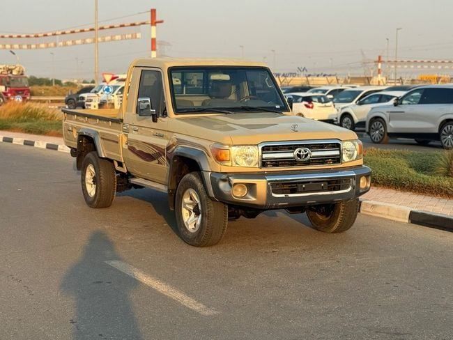 Used Toyota Land Cruiser 70 Series Facelift 1, 4.0 l, 2016 in Dubai by Humera automobile fze, Beige color. GCC Specs | AUTO.AE