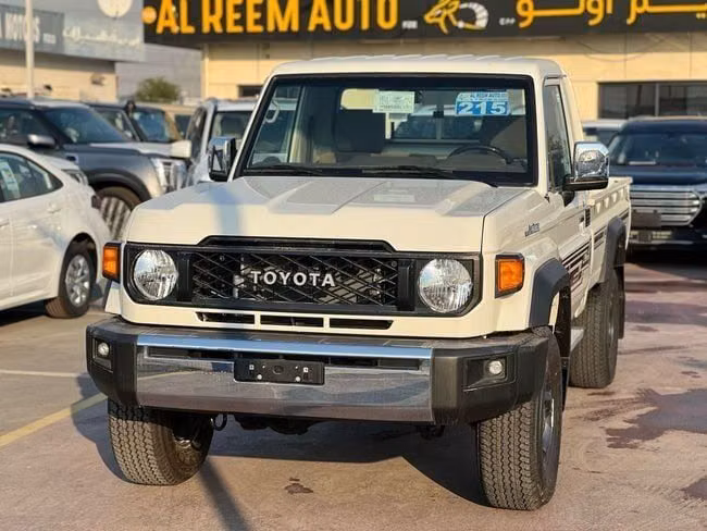 جديدة Toyota Land Cruiser 70 Series 70 Series Facelift 2, 4.0 l, 2025 في في دبي من AL REEM AUTO، اللون أبيض. مواصفات الخليج | AUTO.AE | إعلان #231901