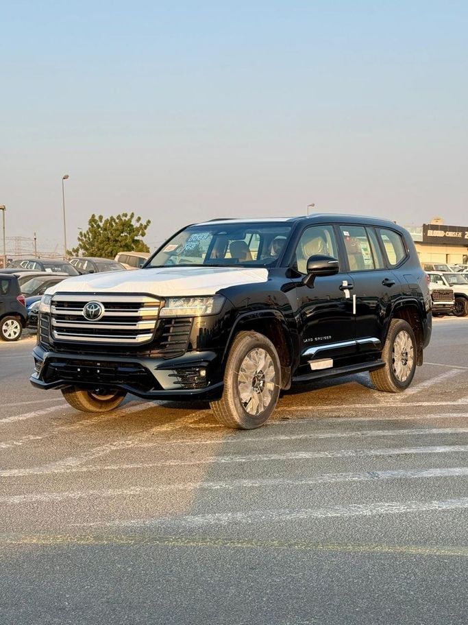 Новый Toyota Land Cruiser 300 Series, 4.0 л, 2025 в Дубае от Signature Motors FZE Черный цвет. GCC | AUTO.AE
