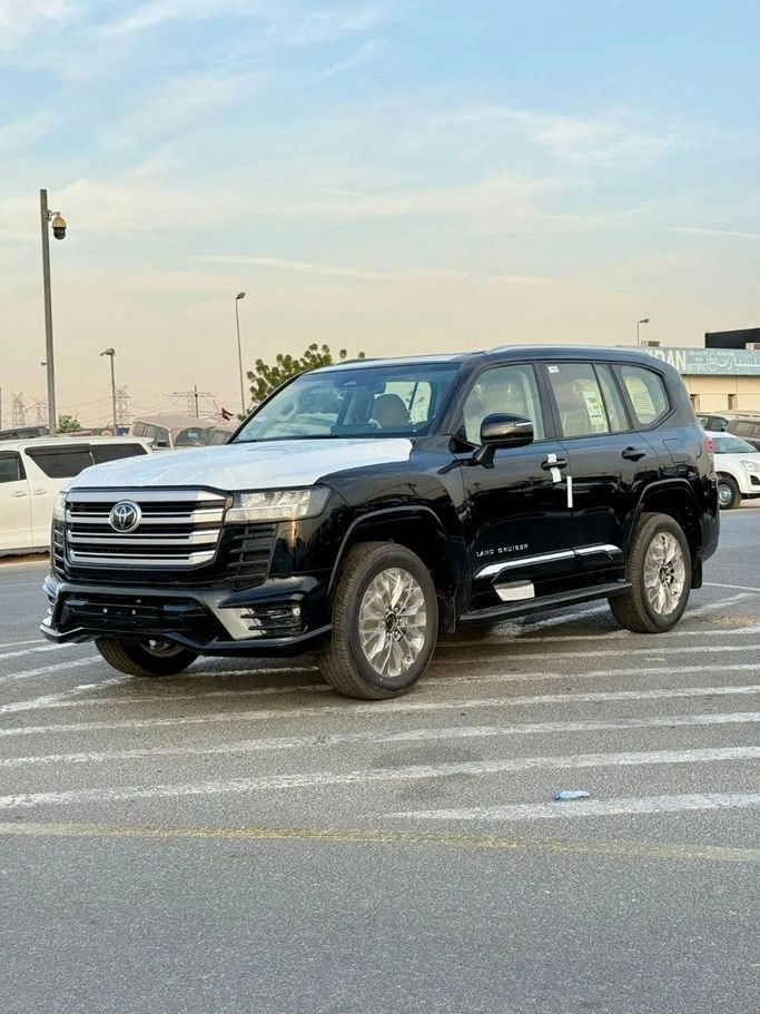 Новый Toyota Land Cruiser 300 Series, 3.4 л, 2025 в Дубае от Signature Motors FZE Черный цвет. GCC | AUTO.AE