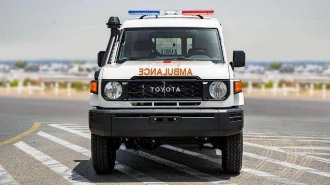 Новый Toyota Land Cruiser 70 Series Рестайлинг 2, 4.2 л, 2025 в Дубае от TARGET MOTORS FZE Белый цвет. Other | AUTO.AE