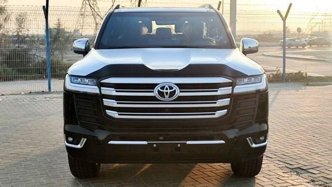 Новый Toyota Land Cruiser 300 Series, 4.0 л, 2024 в Дубае от TARGET MOTORS FZE Черный цвет. GCC | AUTO.AE