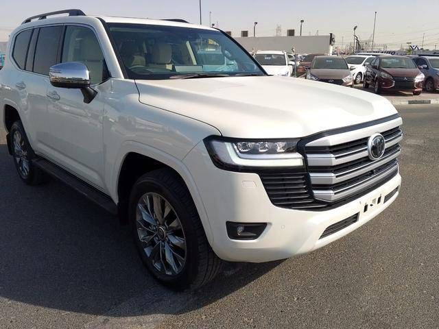 Новый Toyota Land Cruiser 300 Series, 3.3 л, 2024 в Дубае от SONDOS MOTORS FZE Белый цвет. Other | AUTO.AE