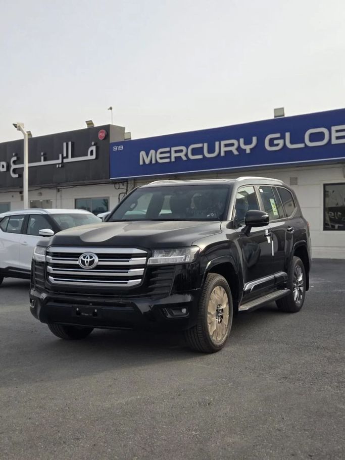 جديدة Toyota Land Cruiser السلسلة 300, 4.0 l, 2025 في في دبي من Mercury Global FZCO، اللون أسود. مواصفات الخليج | AUTO.AE