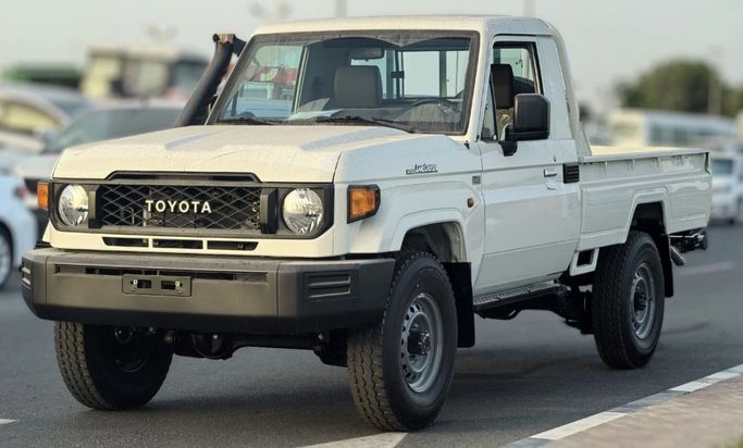 Новый Toyota Land Cruiser 70 Series Рестайлинг 2, 2.8 л, 2025 в Дубае от ZOHAAN MOTORS FZCO Белый цвет. GCC | AUTO.AE | Объявление #241228
