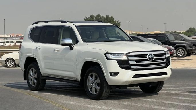 مستعملة Toyota Land Cruiser Twin Turbo السلسلة 300, 3.3 l, 2025 في في دبي من GREENLIGHT MOTORS، اللون أبيض.  | AUTO.AE | إعلان #243339