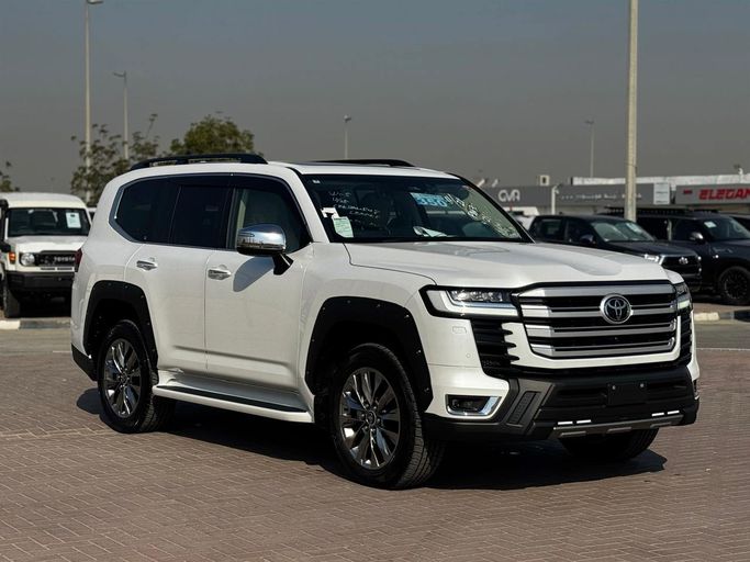 Новый Toyota Land Cruiser 300 Series, 3.3 л, 2025 в Дубае от AL HUSNAIN MOTORS FZE Белый цвет.  | AUTO.AE