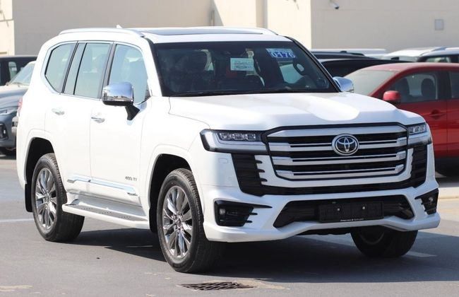 Новый Toyota Land Cruiser Twin Turbo 300 Series, 3.5 л, 2025 в Дубае от AL SHERAA AL MALAKI Белый цвет. GCC | AUTO.AE | Объявление #244736