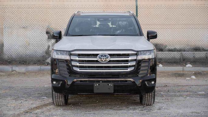 جديدة Toyota Land Cruiser السلسلة 300, 4.0 l, 2026 في في دبي من Auto Vision LLC، اللون أسود.  | AUTO.AE | إعلان #245178