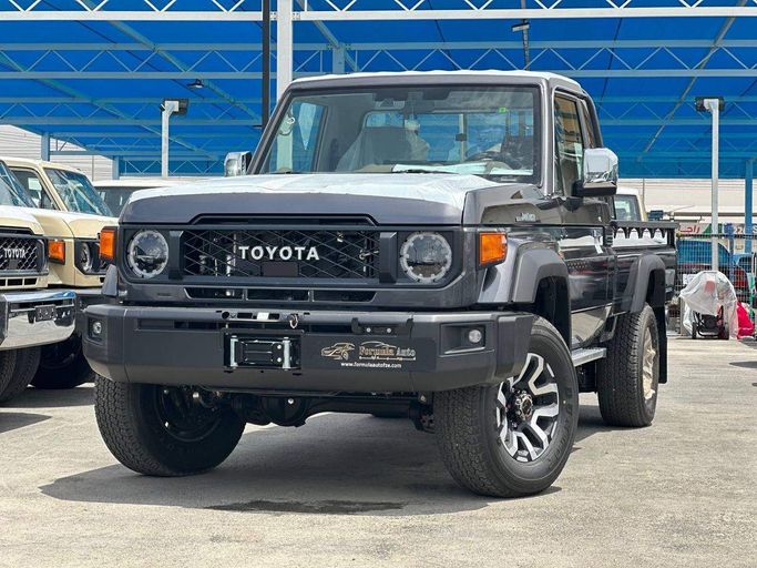 جديدة Toyota Land Cruiser 70 Series 70 Series Facelift 2, 2.8 l, 2026 في في دبي من FORMULA AUTO، اللون رمادي. مواصفات الخليج | AUTO.AE | إعلان #248615