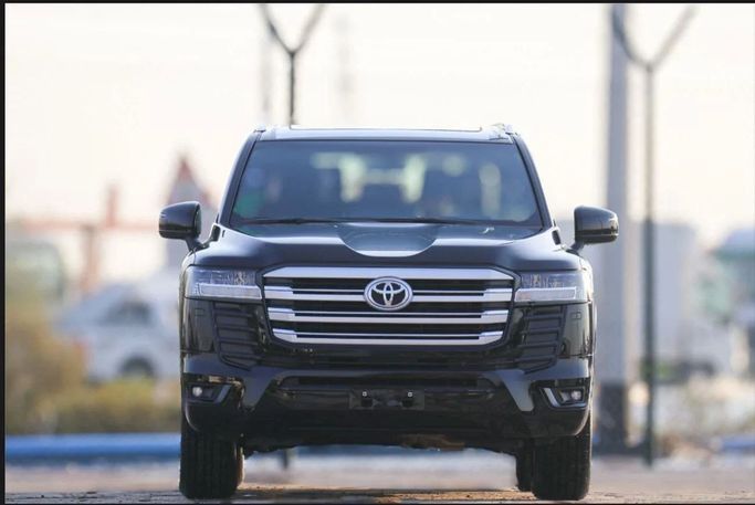 جديدة Toyota Land Cruiser السلسلة 300, 4.0 l, 2026 في في دبي من My Way Motors، اللون أسود.  | AUTO.AE | إعلان #251427