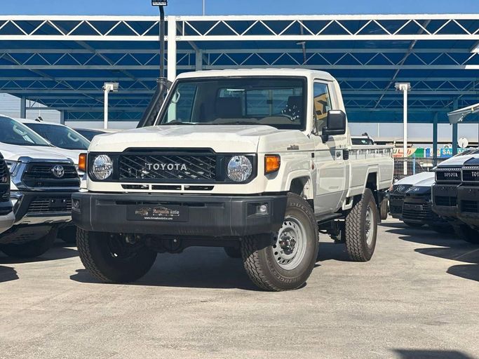 جديدة Toyota Land Cruiser 70 Series 70 Series Facelift 2, 2.8 l, 2026 في في دبي من FORMULA AUTO، اللون أبيض. مواصفات الخليج | AUTO.AE | إعلان #253576