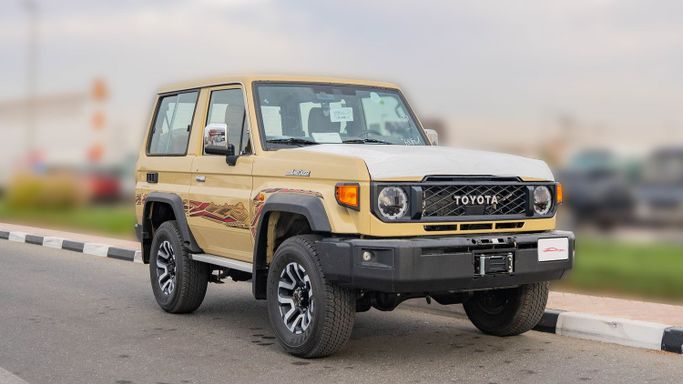 جديدة Toyota Land Cruiser 70 Series 70 Series Facelift 2, 4.0 l, 2026 في في دبي من CGM Auto، اللون بيج.  | AUTO.AE | إعلان #253651