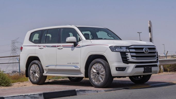 Новый Toyota Land Cruiser Twin Turbo 300 Series, 3.3 л, 2026 в Дубае от CGM Auto Белый цвет.  | AUTO.AE | Объявление #253729
