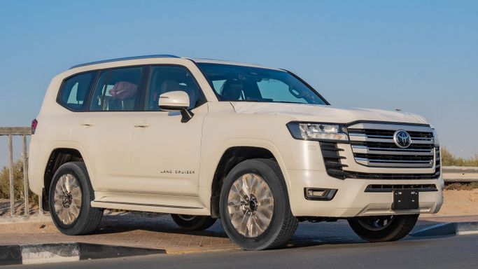 Новый Toyota Land Cruiser Twin Turbo 300 Series, 3.3 л, 2026 в Дубае от CGM Auto Белый цвет.  | AUTO.AE | Объявление #254003