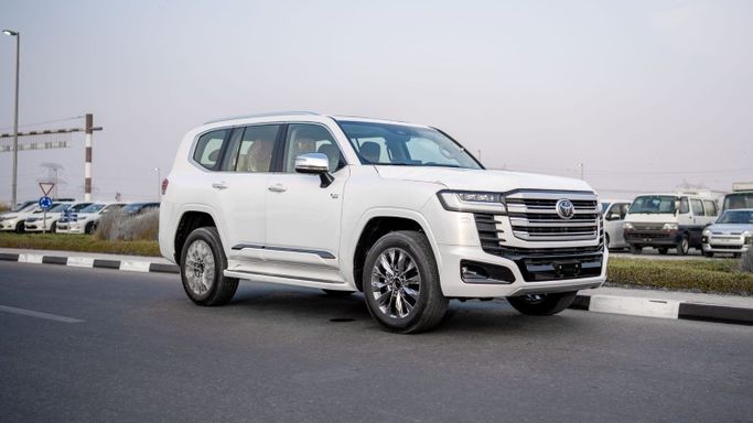 Новый Toyota Land Cruiser i-FORCE MAX 300 Series, 3.4 л, 2026 в Дубае от CGM Auto Белый цвет.  | AUTO.AE | Объявление #254013