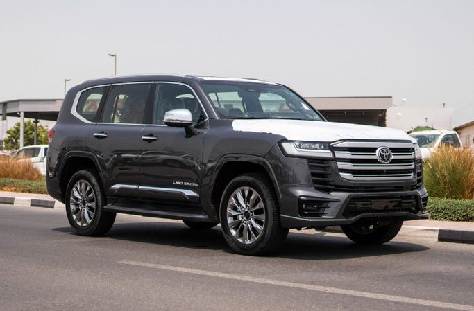 Новый Toyota Land Cruiser Twin Turbo 300 Series, 3.5 л, 2026 в Дубае от CGM Auto Серый цвет.  | AUTO.AE | Объявление #254111