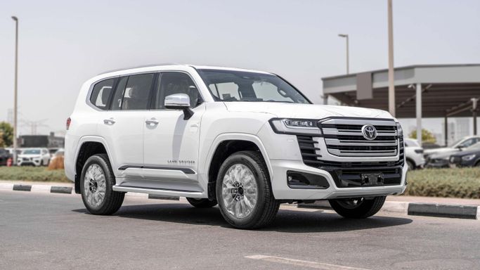 Новый Toyota Land Cruiser i-FORCE MAX 300 Series, 3.4 л, 2026 в Дубае от CGM Auto Белый цвет.  | AUTO.AE | Объявление #254191