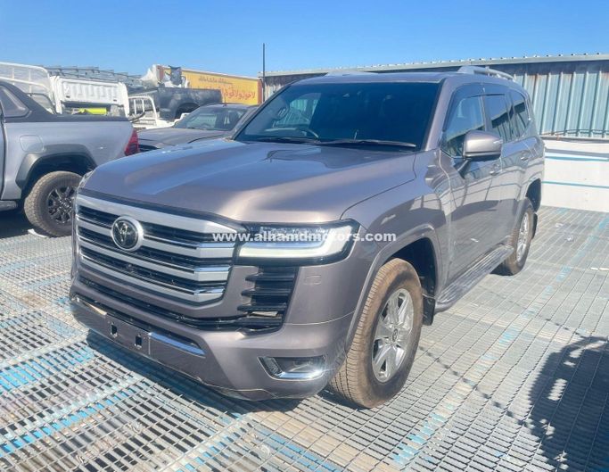 Подержанный Toyota Land Cruiser 300 Series, 3.3 л, 2023 в Дубае от Alhamd Motors Коричневый цвет.  | AUTO.AE | Объявление #258847