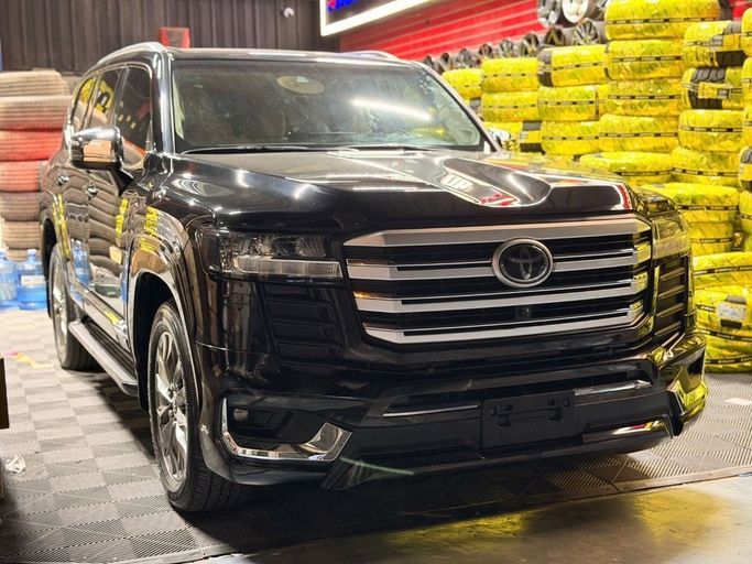 Подержанный Toyota Land Cruiser Twin Turbo 300 Series, 3.5 л, 2022 в Дубае от HH MOTORS CORPORATION Черный цвет. GCC | AUTO.AE | Объявление #260097