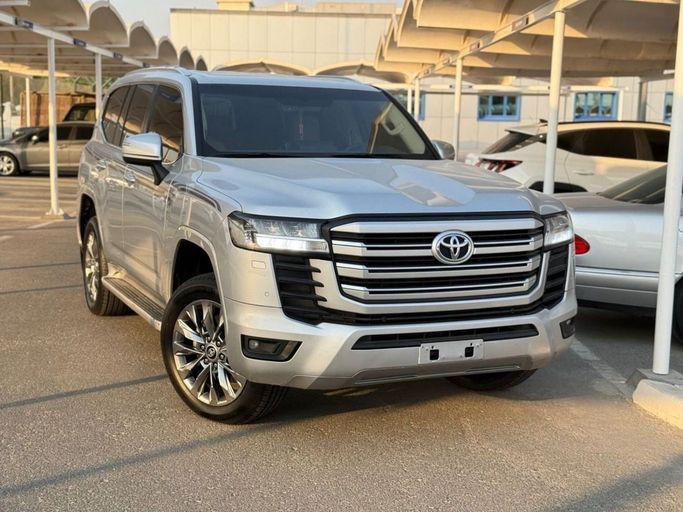 مستعملة Toyota Land Cruiser السلسلة 300, 3.3 l, 2022 في في دبي من HH MOTORS CORPORATION، اللون فضي. مواصفات الخليج | AUTO.AE | إعلان #260153