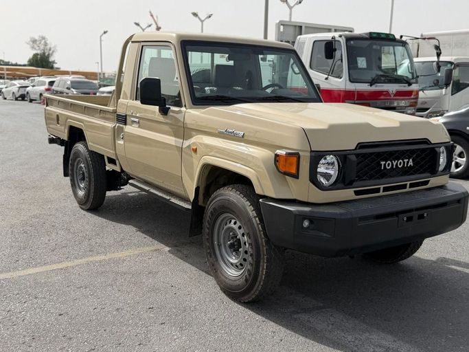 جديدة Toyota Land Cruiser 70 Series 70 Series Facelift 2, 4.0 l, 2026 في في دبي من Bormela Cars، اللون بيج. مواصفات الخليج | AUTO.AE | إعلان #260592