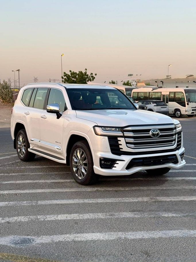 Новый Toyota Land Cruiser Twin Turbo 300 Series, 3.5 л, 2026 в Дубае от Signature Motors FZE Белый цвет. GCC | AUTO.AE | Объявление #261151